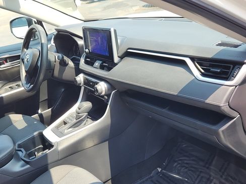 Certified 2025 Toyota RAV4 XLE AWD/4WD image 30