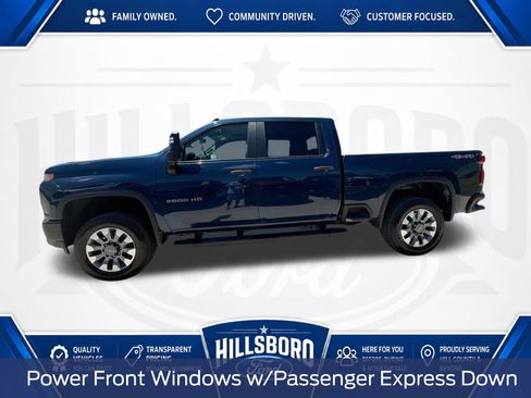 Used 2022 Chevrolet Silverado 2500 Custom w/ Custom Value Package AWD/4WD image 12