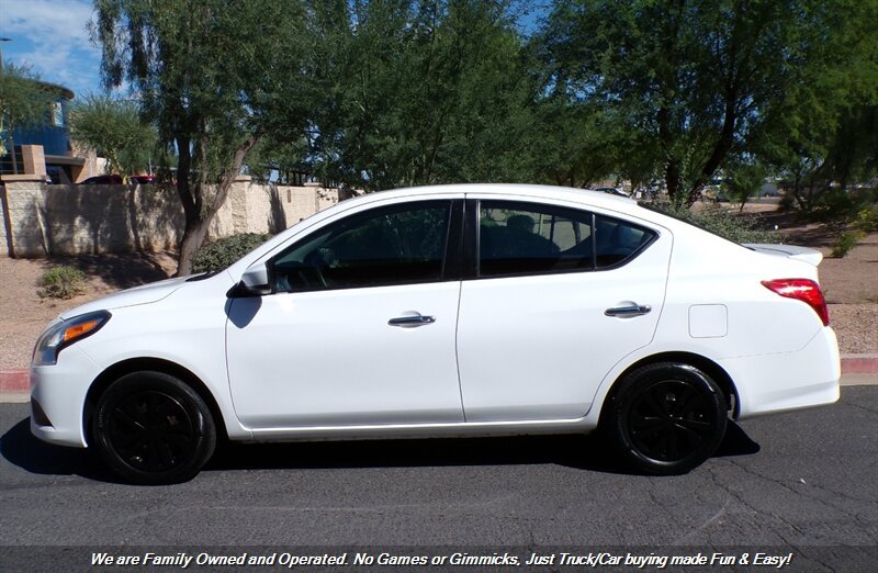 Used 2019 Nissan Versa SV FWD image 5