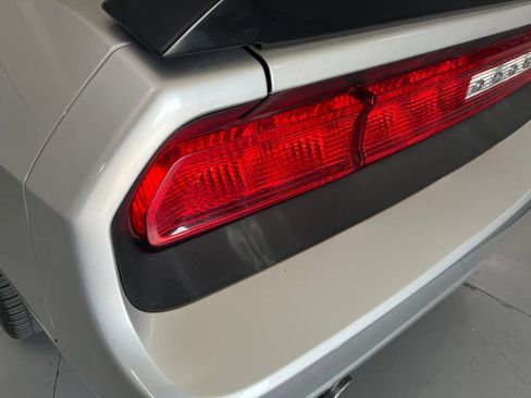 Used 2009 Dodge Challenger SRT8 w/ SRT Option Group II RWD image 37