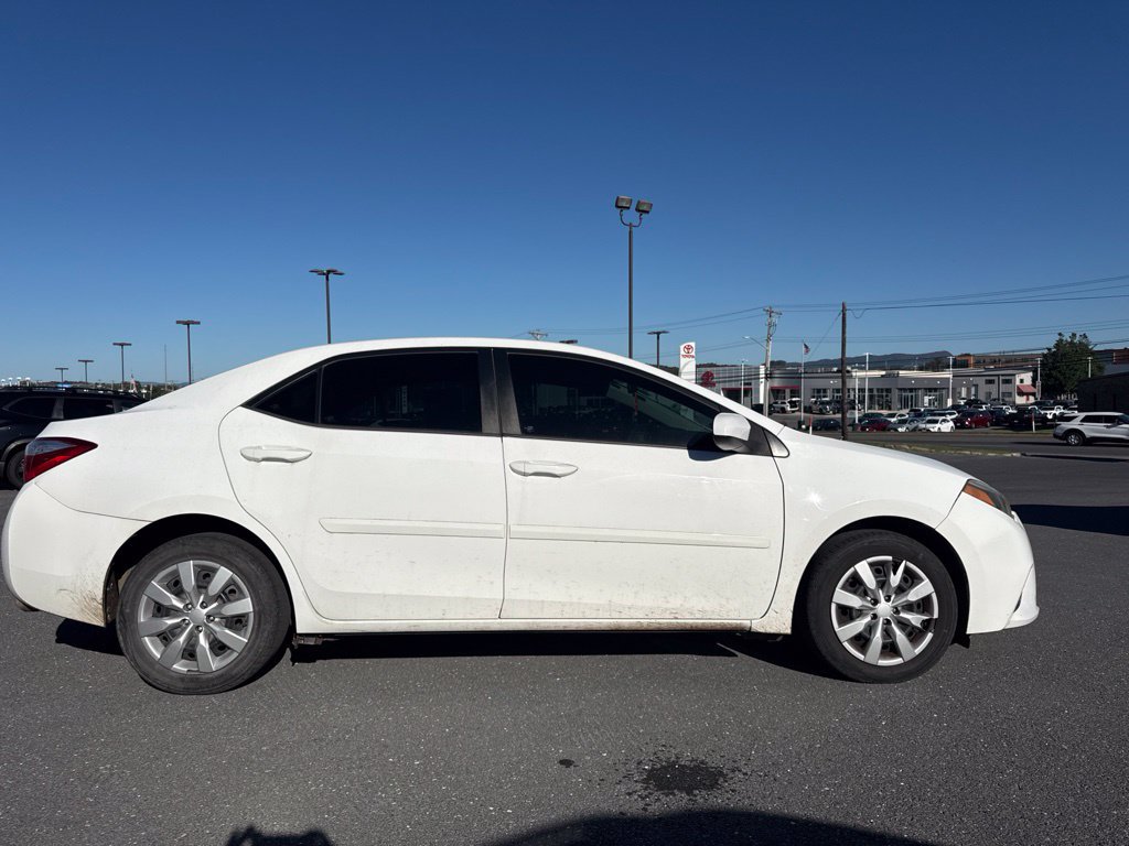 Used 2016 Toyota Corolla LE w/ Body Protection Package #1 FWD image 5