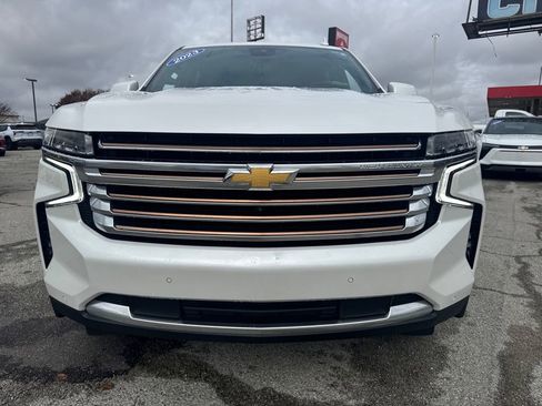 Used 2023 Chevrolet Suburban High Country image 8
