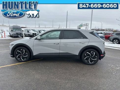 Used 2023 Hyundai Ioniq 5 SEL image 7