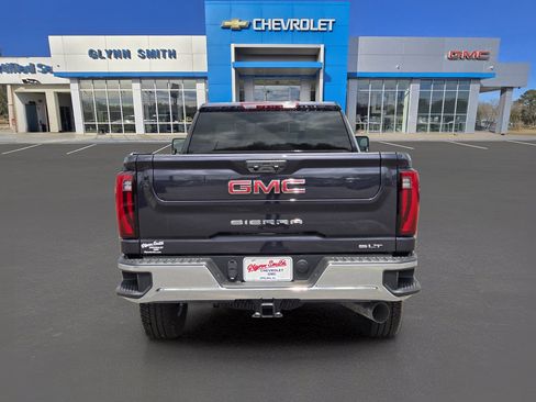 Used 2025 GMC Sierra 2500 SLT w/ SLT Convenience Package image 8