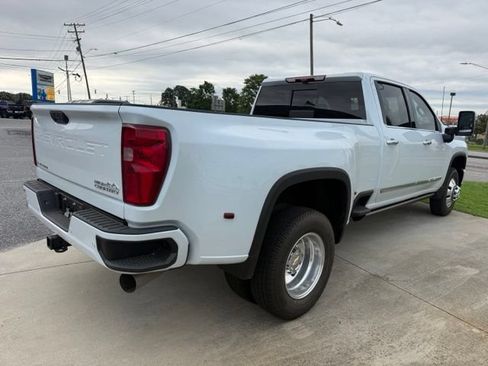 Used 2026 Chevrolet Silverado 3500 High Country w/ High Country Premium Package AWD/4WD image 14