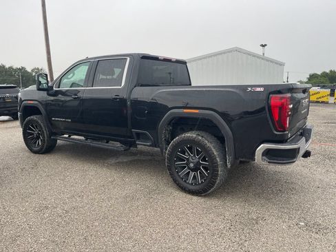 Used 2025 GMC Sierra 2500 SLE w/ SLE Value Package; AWD/4WD image 3