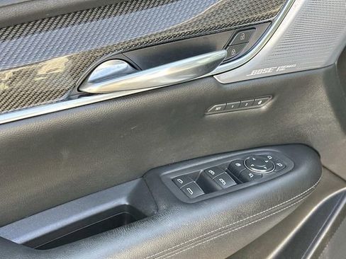 Used 2022 Cadillac XT5 Sportv w/ LPO, ONYX Package AWD/4WD image 16