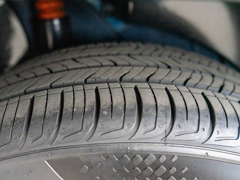 Certified 2026 Kia Seltos EX w/ EX Sunroof Package image 35