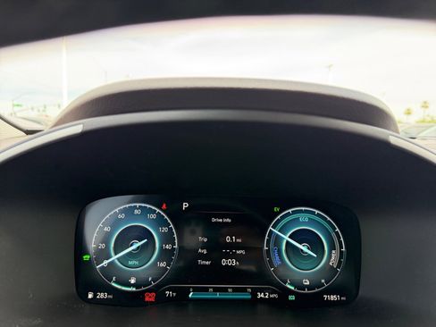 Used 2021 Hyundai Santa Fe Limited AWD/4WD image 10