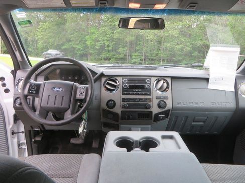 Used 2016 Ford F250 XLT AWD/4WD image 13