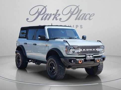 Used 2022 Ford Bronco Badlands AWD/4WD image 4