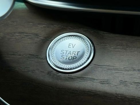 Used 2024 Genesis G80 image 34