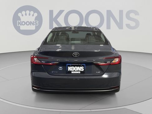 Used 2025 Toyota Camry LE FWD image 5