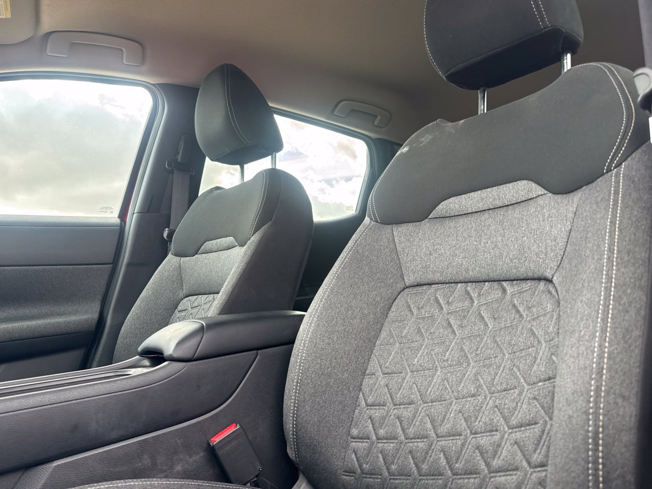 Used 2025 Nissan Kicks SV FWD image 43