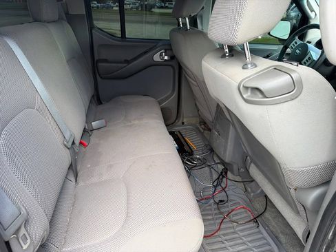 Used 2013 Nissan Frontier SV RWD image 15
