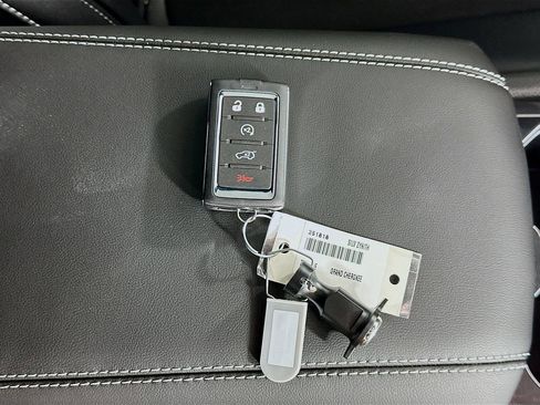 New 2025 Jeep Grand Cherokee Altitude image 20