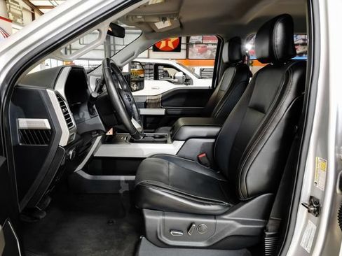 Used 2017 Ford F250 Lariat w/ Lariat Value Package AWD/4WD image 6