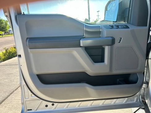 Used 2018 Ford F150 XLT w/ Equipment Group 302A Luxury AWD/4WD image 23
