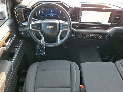 Used 2025 Chevrolet Silverado 2500 LT w/ Convenience Package AWD/4WD image 11