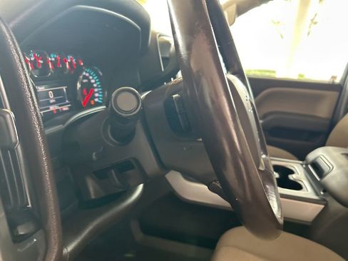 Used 2018 Chevrolet Silverado 1500 LT w/ All Star Edition image 33