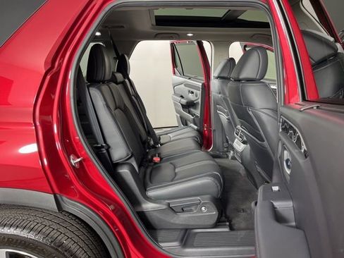 Used 2025 Honda Pilot Touring image 49