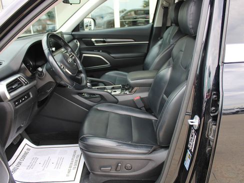 Used 2020 Kia Telluride S FWD image 12