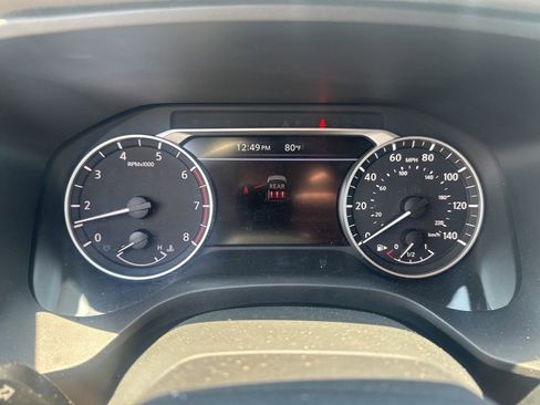 Used 2025 Nissan Rogue SV AWD/4WD image 13