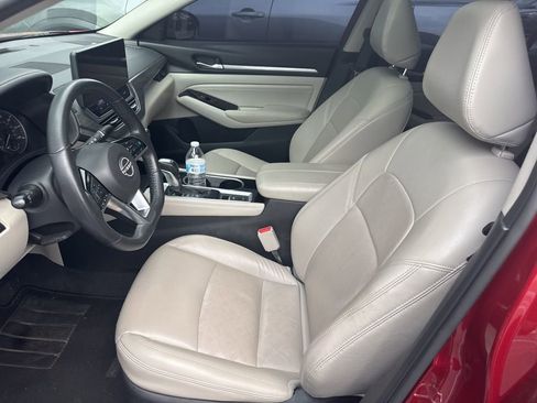Used 2023 Nissan Altima 2.5 SL FWD image 4
