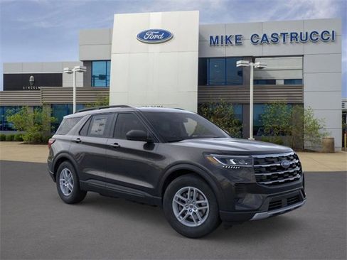 New 2026 Ford Explorer Active image 7