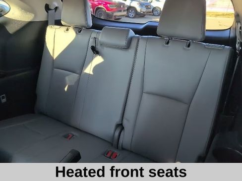 Used 2021 Toyota Highlander Limited image 14