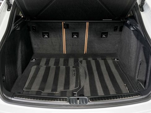 Used 2023 Porsche Macan S AWD/4WD image 49