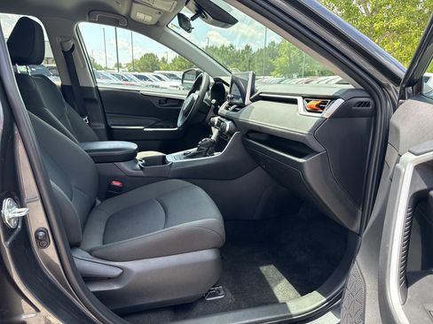 Used 2024 Toyota RAV4 LE AWD/4WD image 13