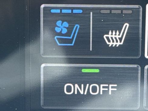 Used 2021 Subaru Outback Touring XT AWD/4WD image 32