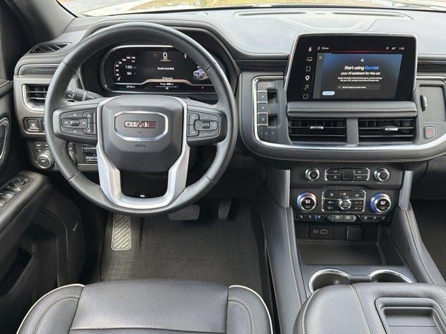 Used 2023 GMC Yukon XL SLT w/ SLT Premium Package AWD/4WD image 25