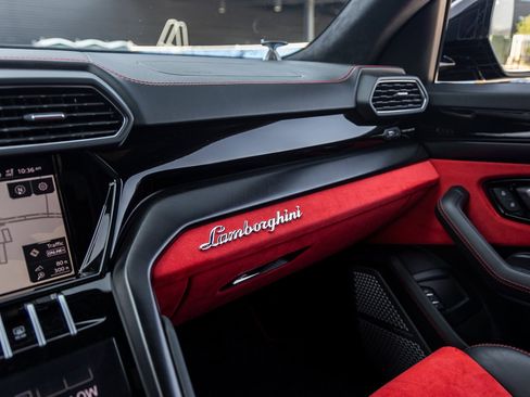 Used 2022 Lamborghini Urus image 27
