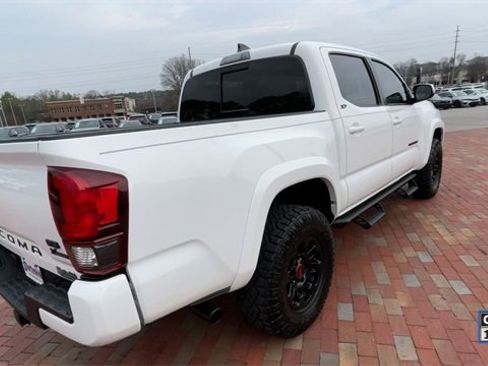 Used 2023 Toyota Tacoma SR5 image 9