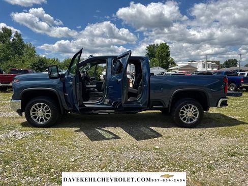 Used 2024 Chevrolet Silverado 2500 LTZ w/ LTZ Plus Package AWD/4WD image 11
