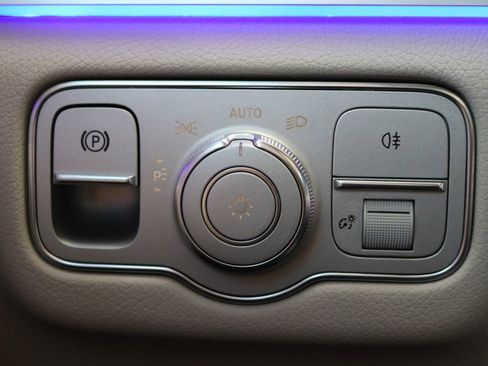 Used 2023 Mercedes-Benz GLS 450 4MATIC image 66