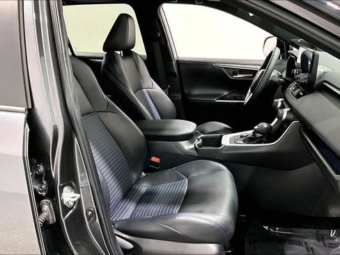 Used 2023 Toyota RAV4 XSE AWD/4WD image 39