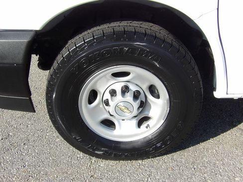 Used 2024 Chevrolet Express 3500 LS image 54