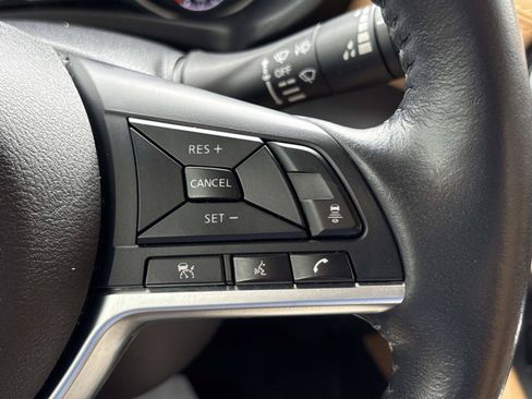 Used 2024 Nissan Sentra SV w/ SV Premium Package FWD image 25