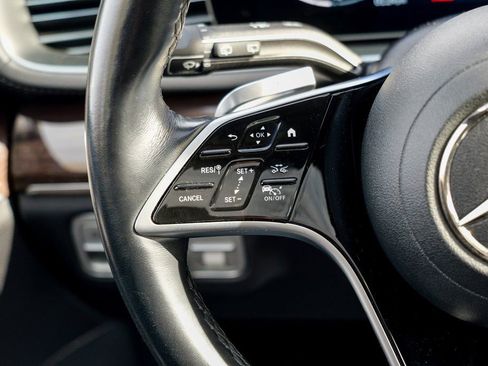 Used 2025 Mercedes-Benz GLS 450 4MATIC image 42