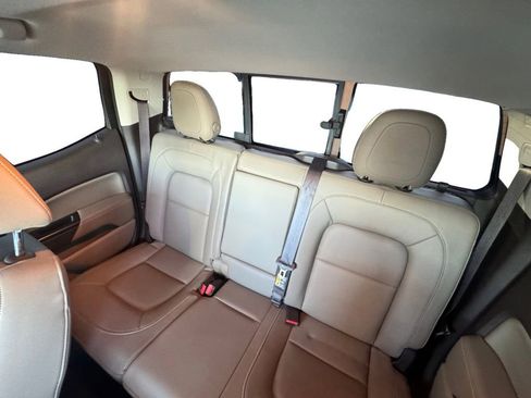 Used 2016 GMC Canyon SLT w/ Driver Alert Package image 14