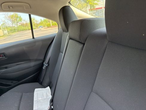 Used 2022 Toyota Corolla LE image 10