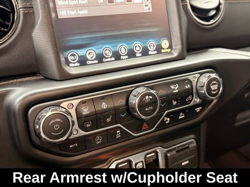 Used 2022 Jeep Gladiator Overland image 43