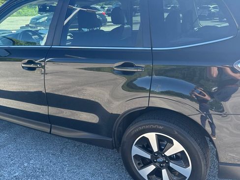 Used 2018 Subaru Forester 2.5i Limited w/ Popular Package #2 AWD/4WD image 8