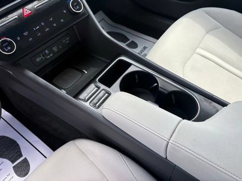 Used 2025 Hyundai Sonata SEL FWD image 22