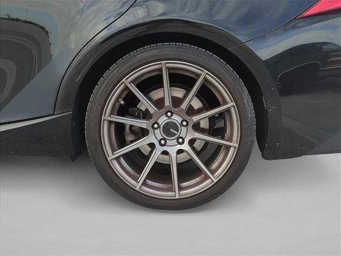 Used 2018 Lexus IS 350 F Sport image 9