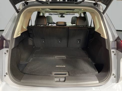Certified 2024 Nissan Rogue SL w/ SL Premium Package AWD/4WD image 25