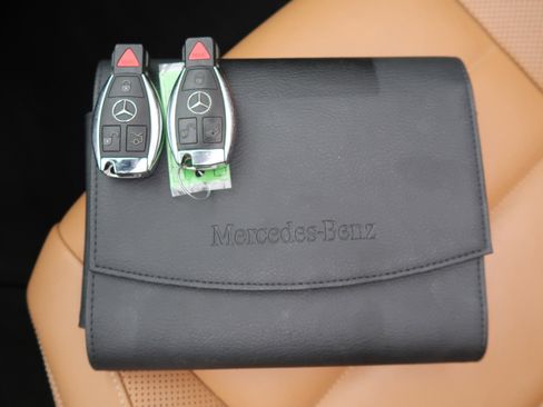 Used 2014 Mercedes-Benz E 350 Cabriolet image 27